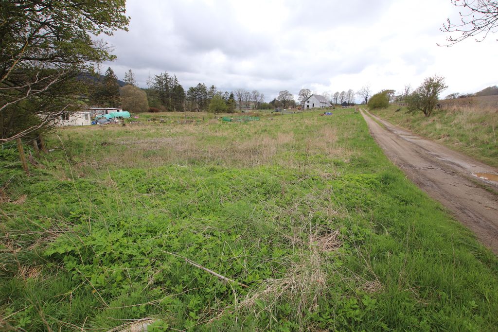 Property photo 2 of 4