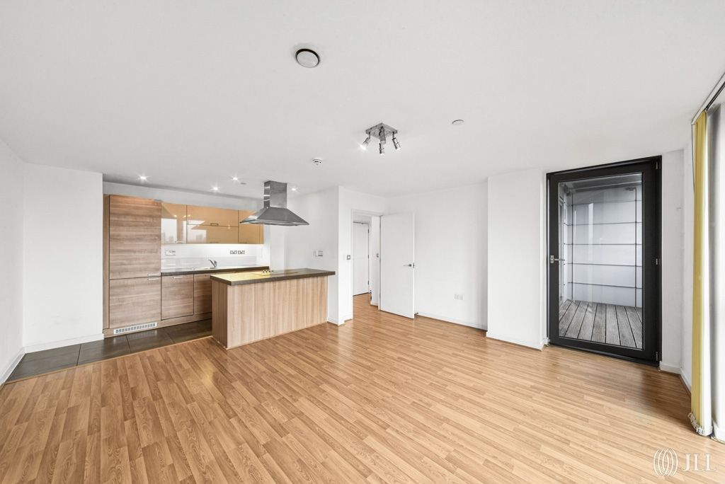 Property photo 3 of 24