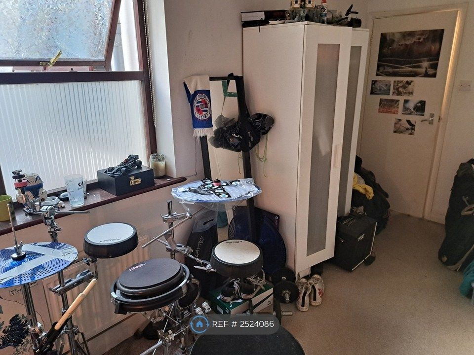 Property photo 3 of 11