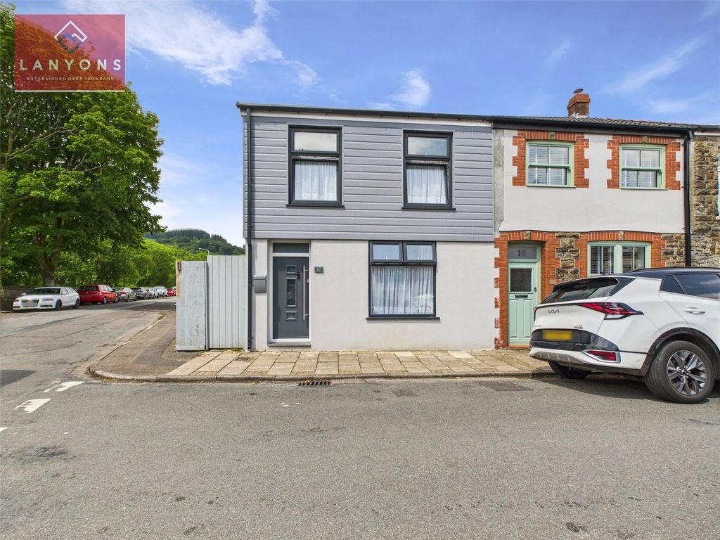 Property photo 1 of 19 Picture No. 02