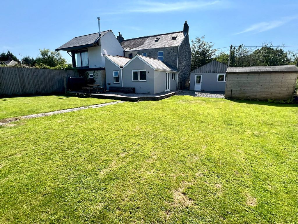 Property photo 2 of 22
