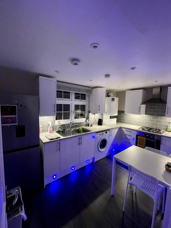 Property photo 2 of 5 Gallery
