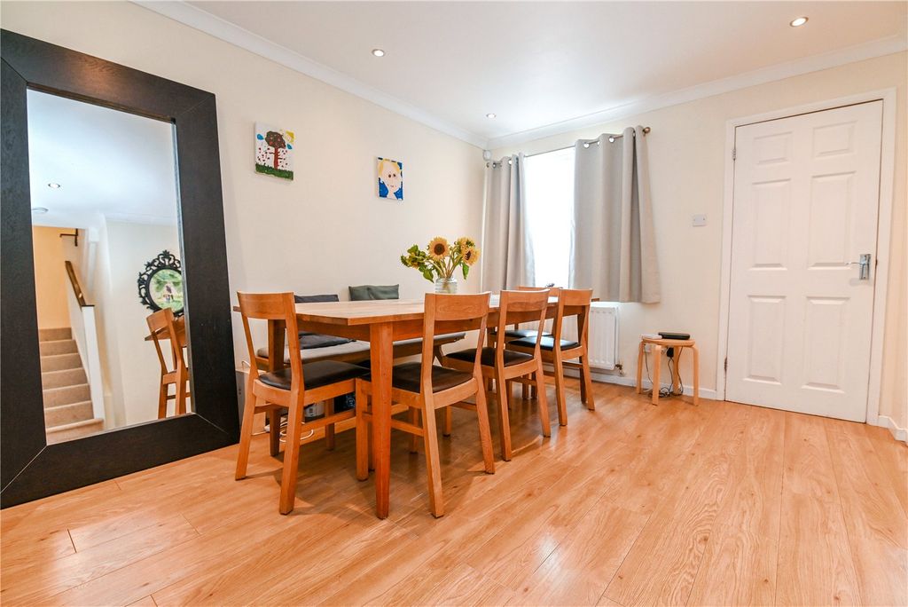 Property photo 2 of 17 Picture No. 03