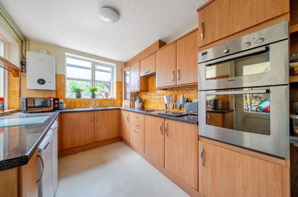Property photo 2 of 13 Kitchen