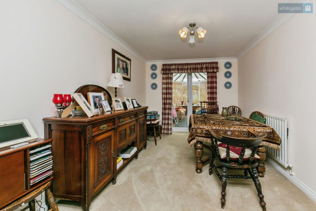 Property photo 3 of 15 Pbox-Img.Jpg