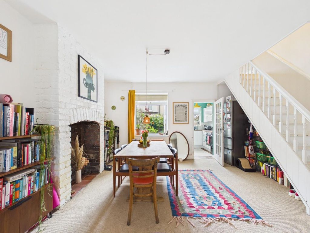 Property photo 1 of 27 Cam01576G0-Pr0359-Still008.Jpg