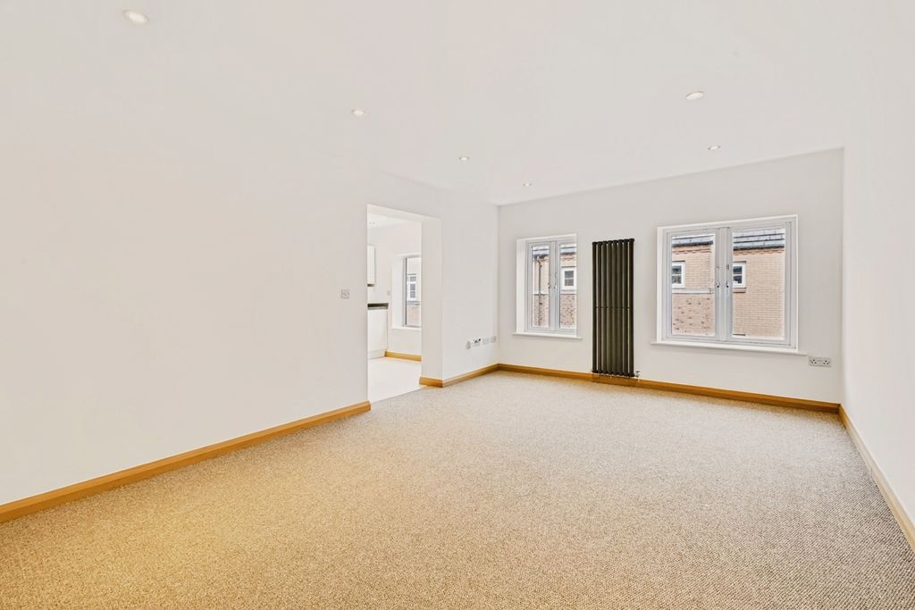 Property photo 3 of 11 3