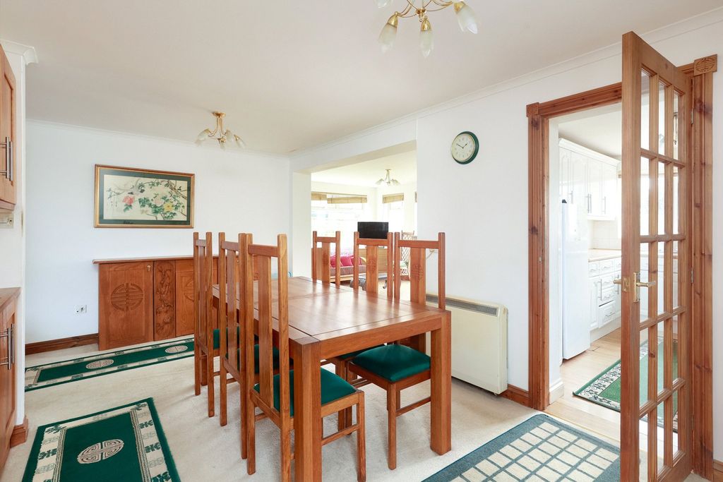 Property photo 3 of 11 Picture No. 05