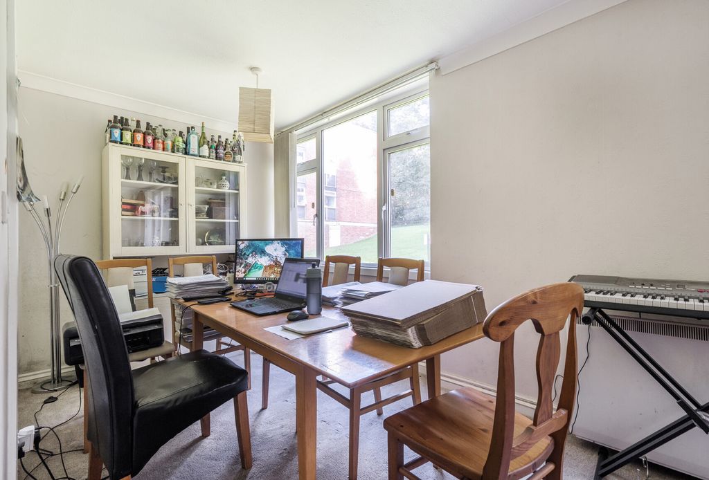 Property photo 2 of 13 1350950-4-68c448B...