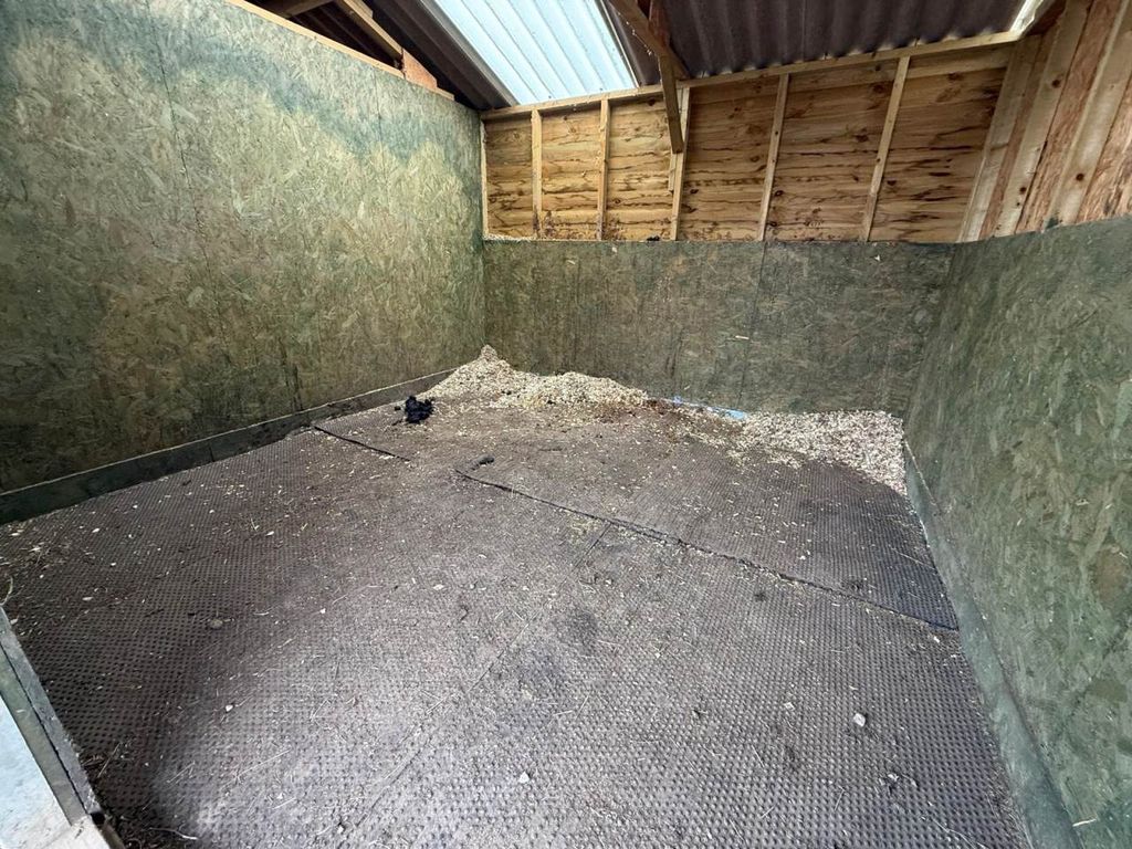 Property photo 3 of 15 Stables