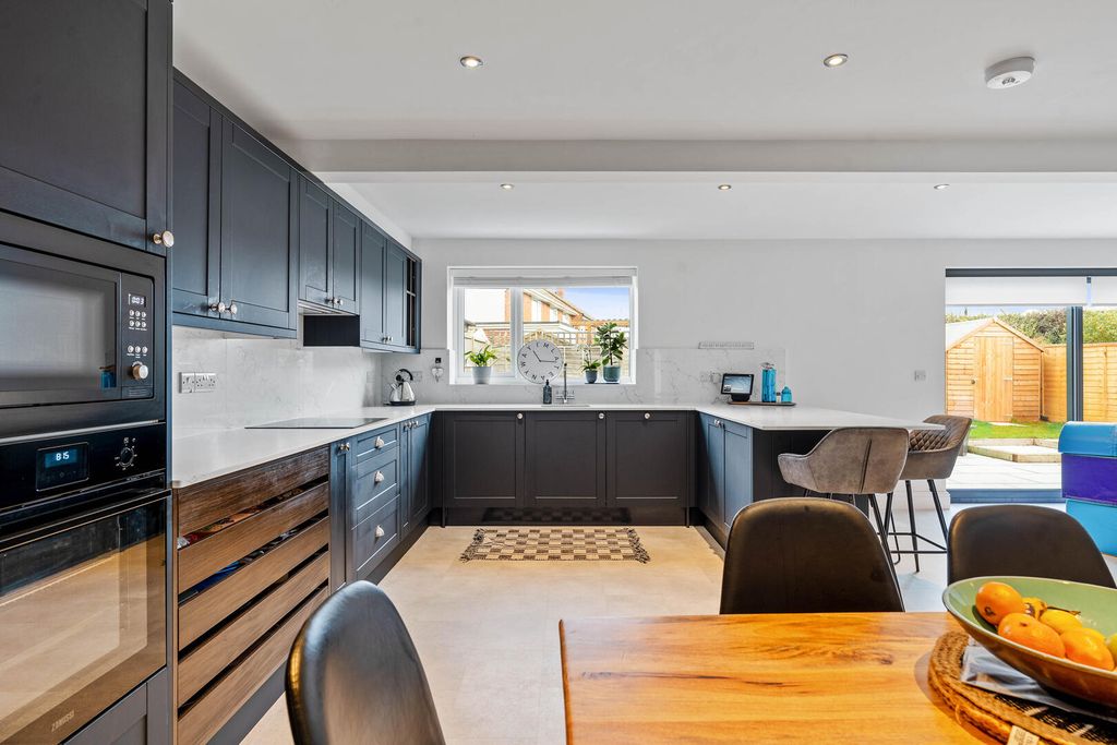 Property photo 2 of 39 Kitchen