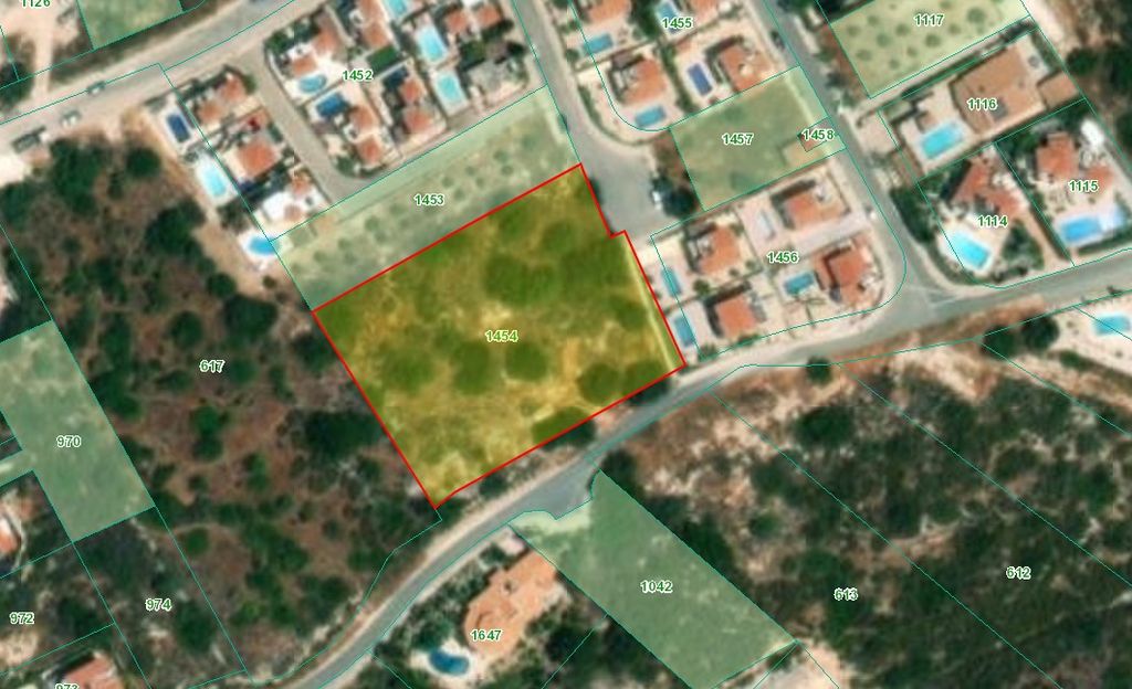 Property photo 1 of 2