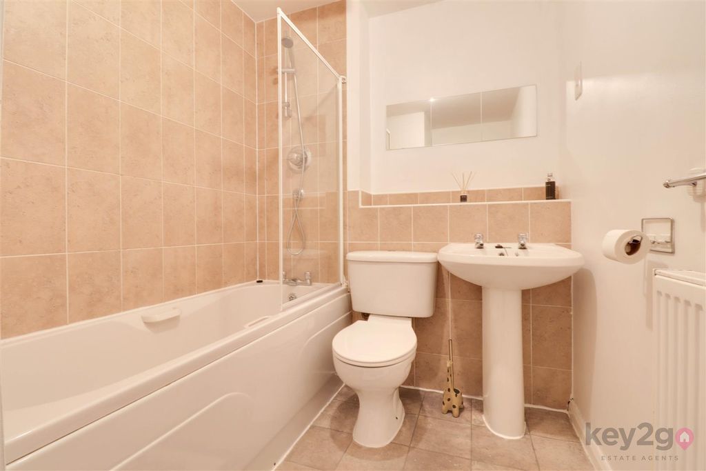 Property photo 3 of 15 Img_2165-Img_2167.Jpg