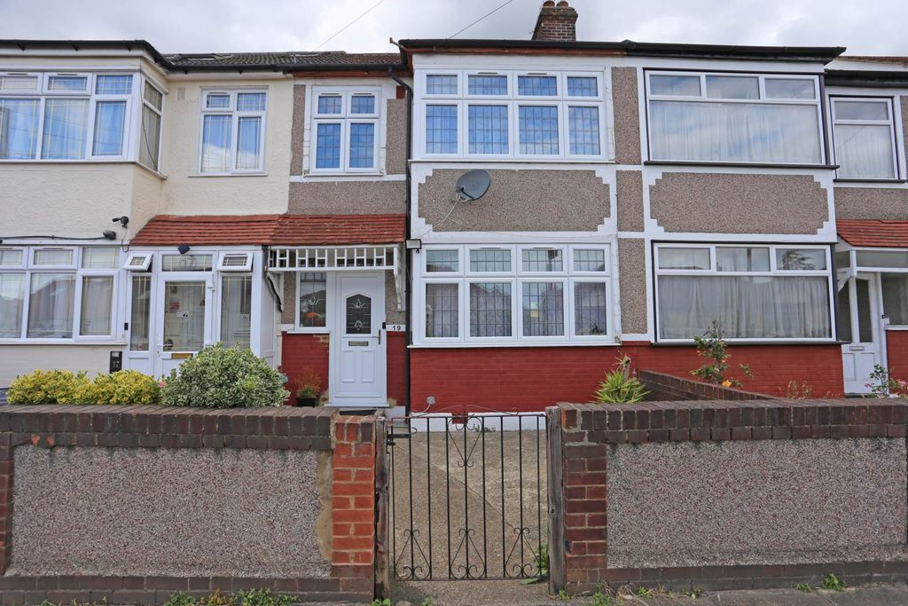 Property photo 1 of 11