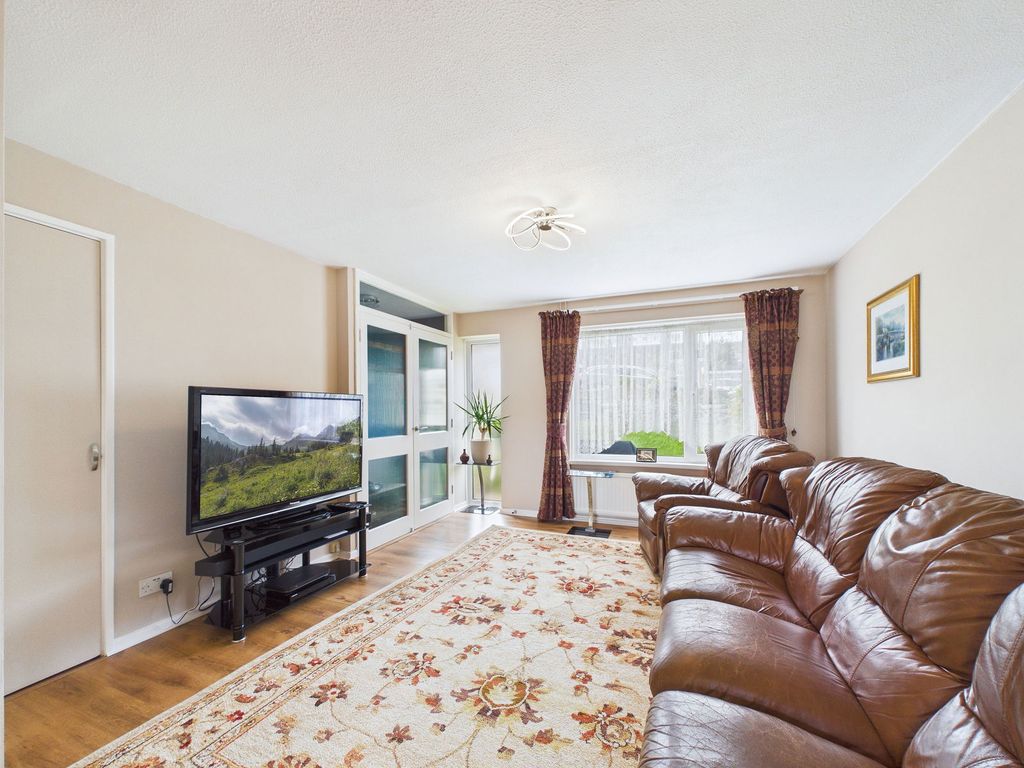 Property photo 2 of 23