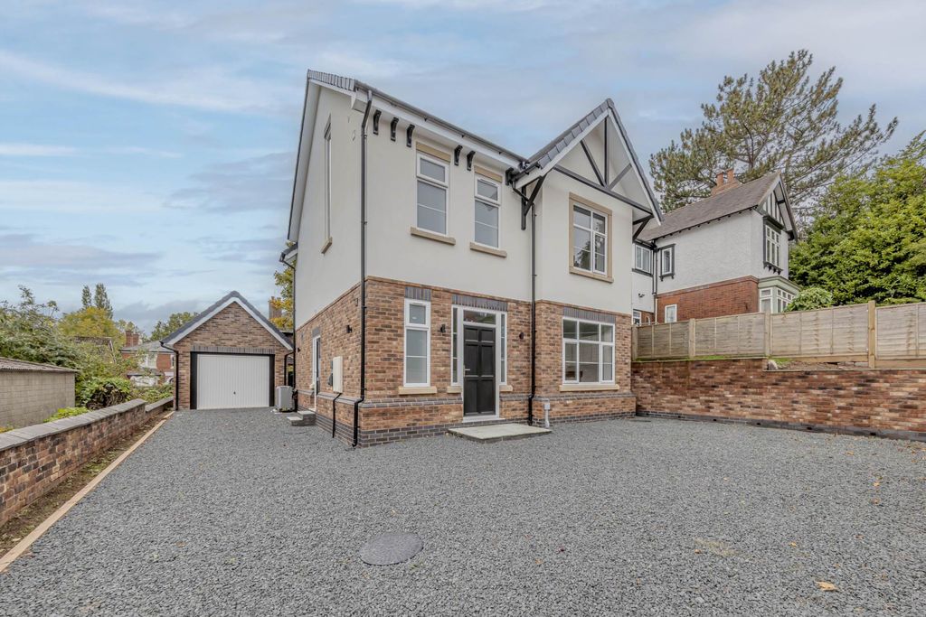 Property photo 1 of 37