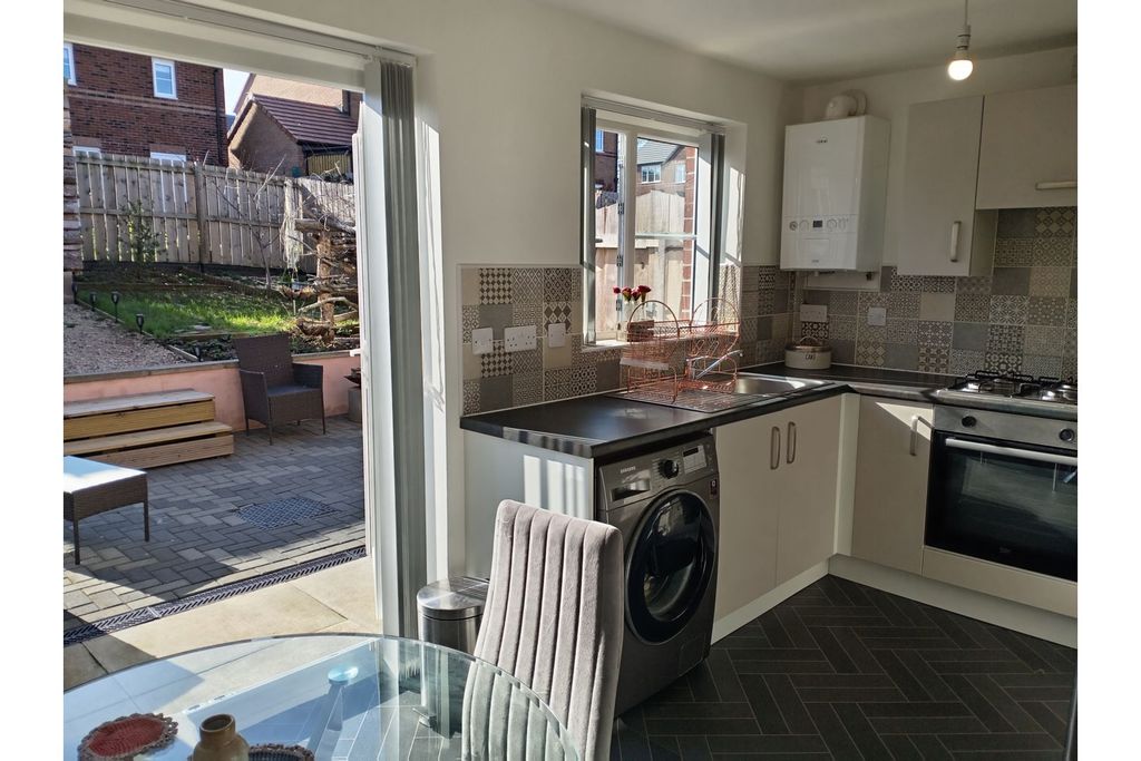 Property photo 2 of 13