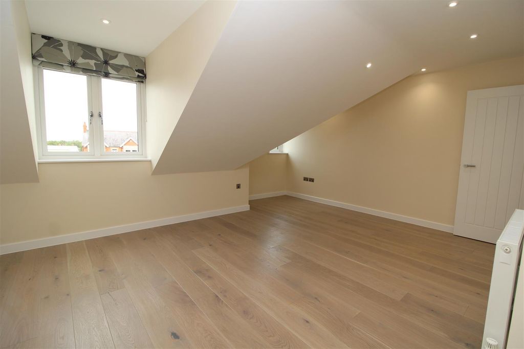 Property photo 3 of 8 Qzb7Hhx7Ausnarmfklygya.Jpg