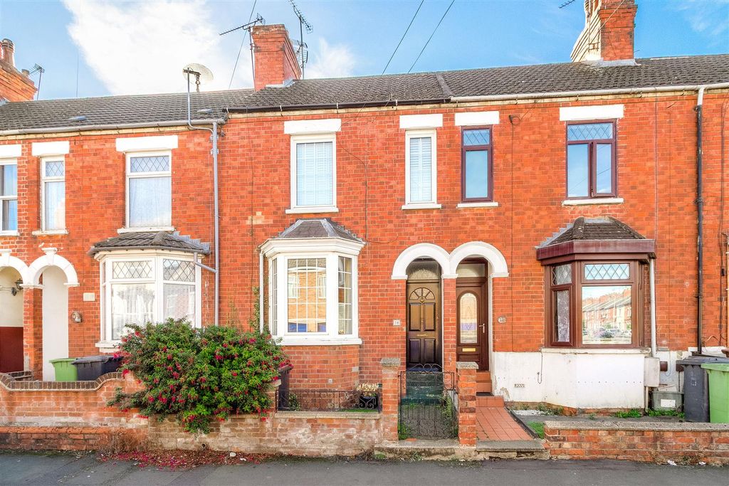 Property photo 1 of 12