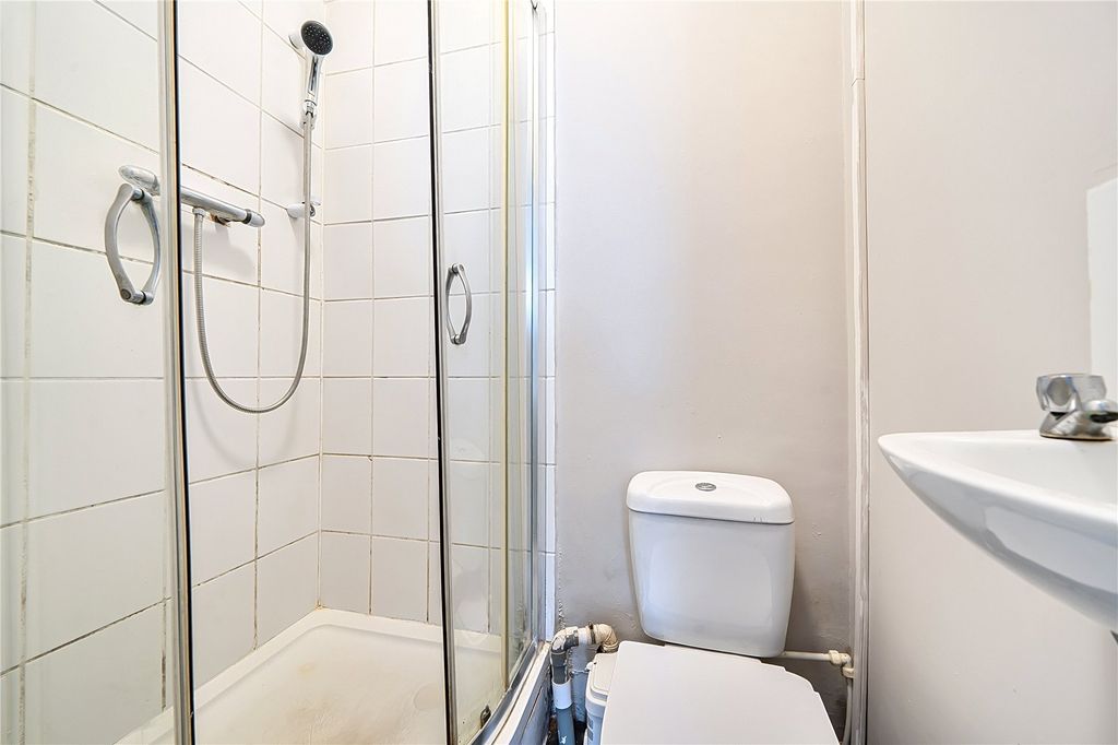 Property photo 3 of 6 Picture No. 27