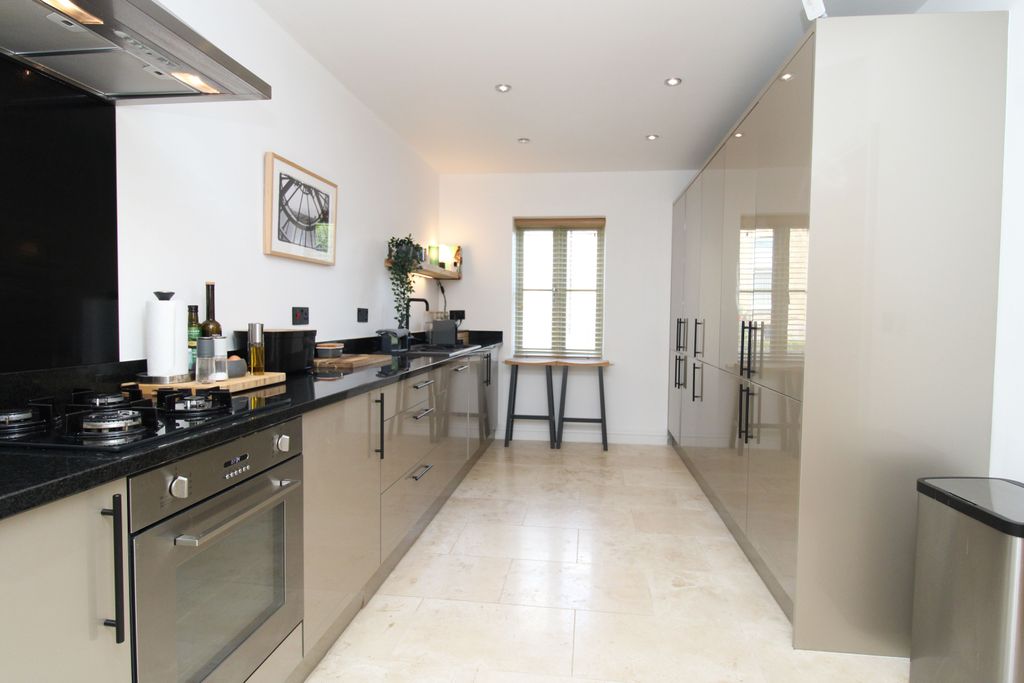 Property photo 3 of 16 Img_1472