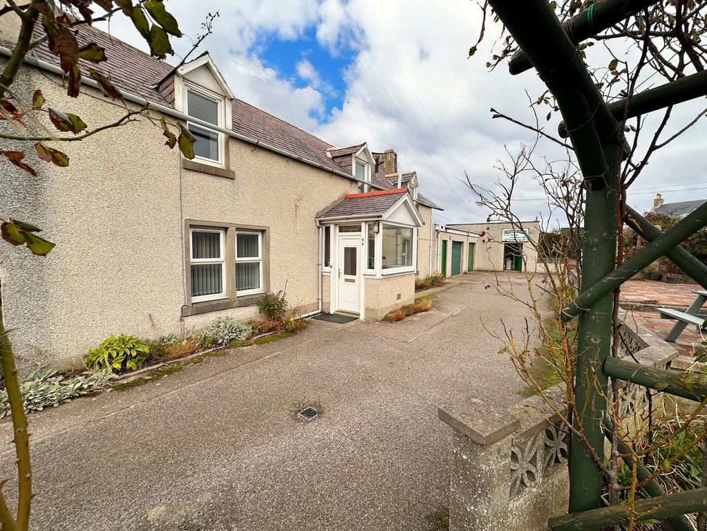 Property photo 2 of 16 Front