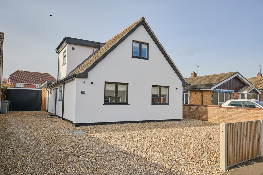 Property photo 1 of 37