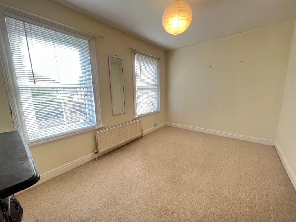 Property photo 3 of 10 Bedroom