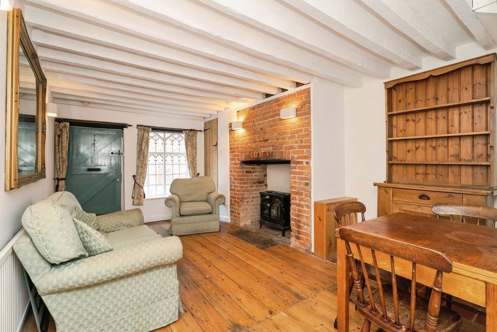Property photo 2 of 19