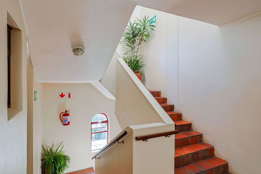 Property photo 3 of 18 Hf1702102