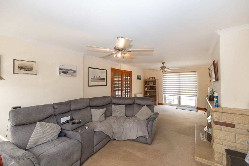 Property photo 3 of 17 Picture No. 04