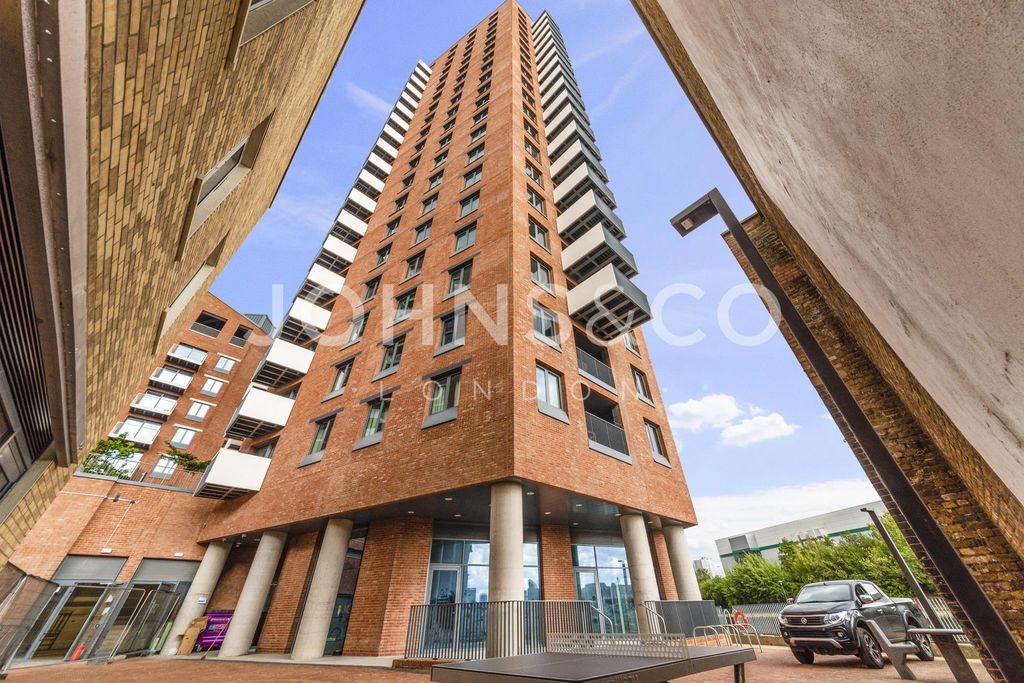 Property photo 2 of 12