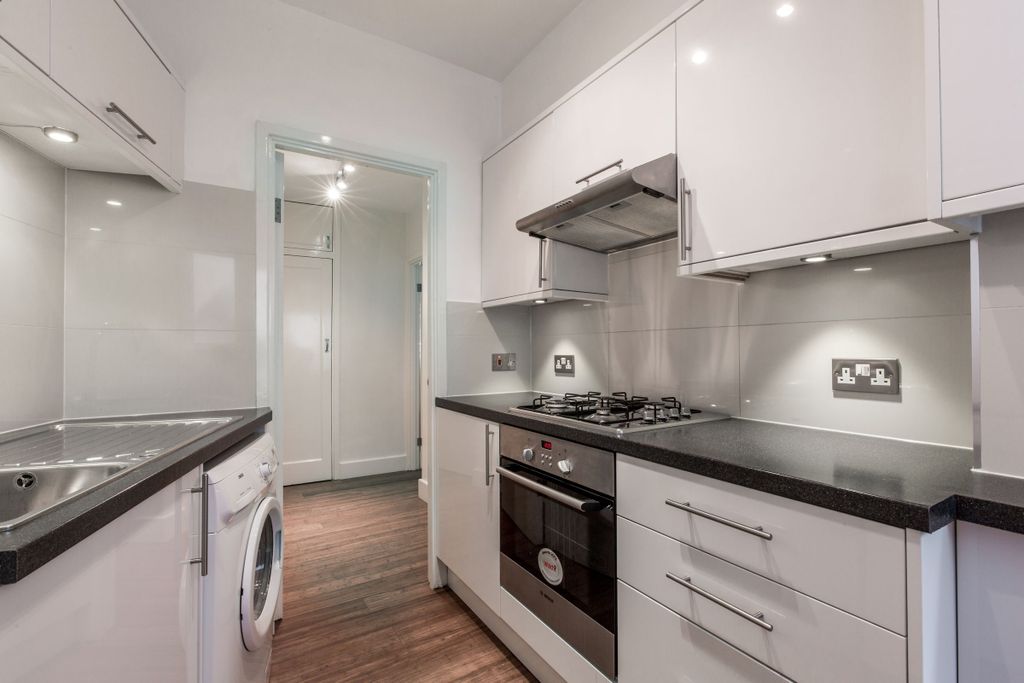 Property photo 1 of 22 Kitchen