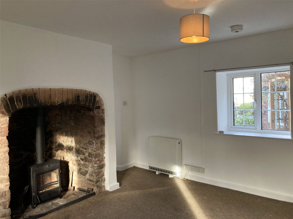 Property photo 2 of 9 Picture No. 24