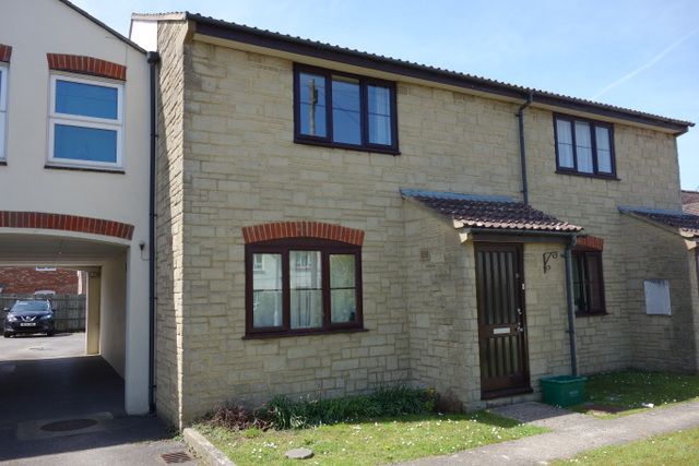 Property photo 1 of 3