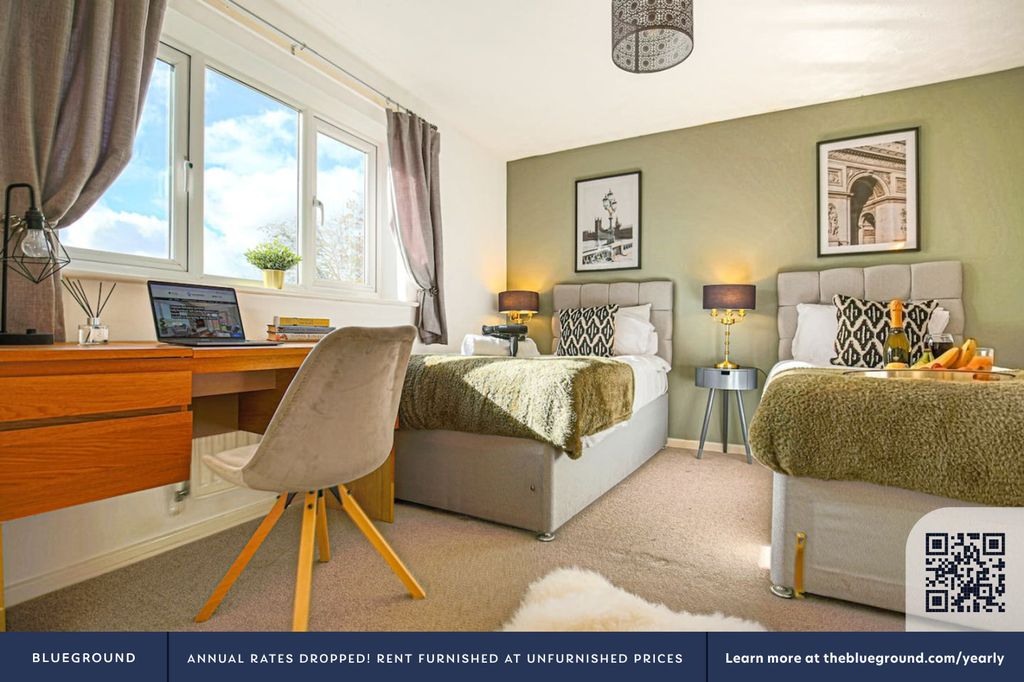 Property photo 3 of 29 Bedroom