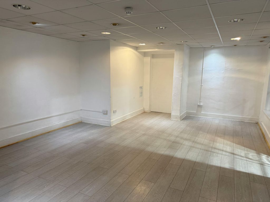 Property photo 3 of 7 Photo 23-12-2025, 15 21 01.Jpg