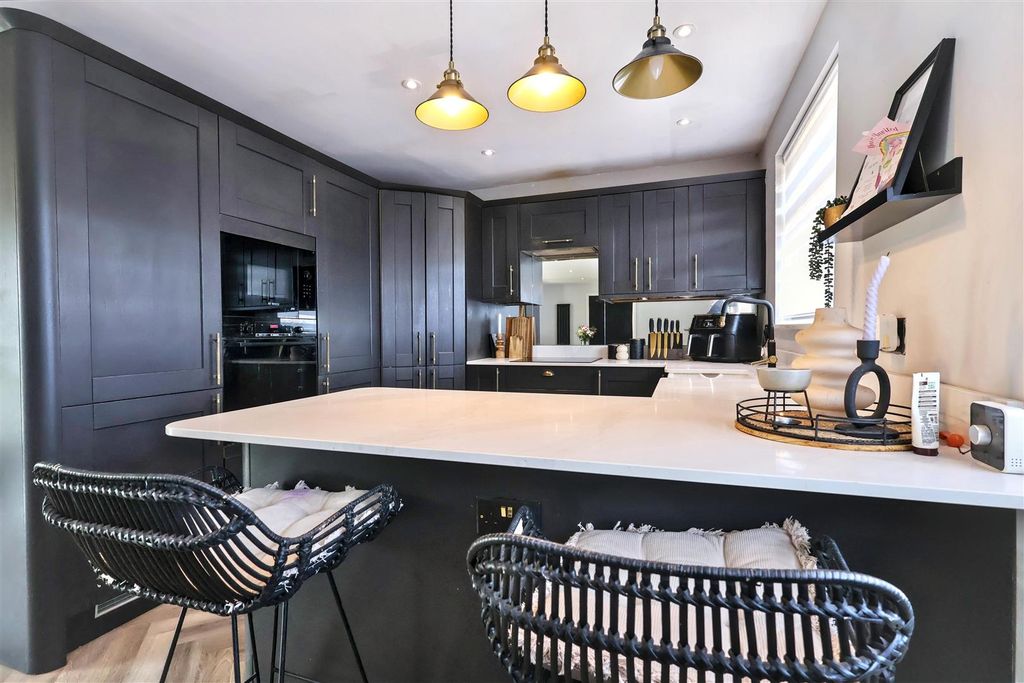 Property photo 2 of 18 Img_4687.Jpg