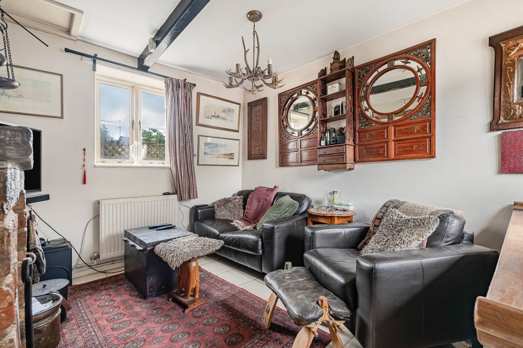 Property photo 3 of 19