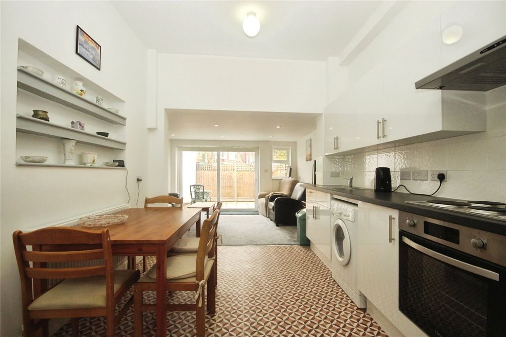 Property photo 2 of 14 Kitchen