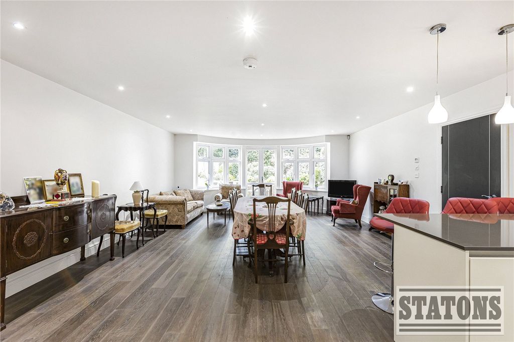 Property photo 3 of 15 Picture No. 13