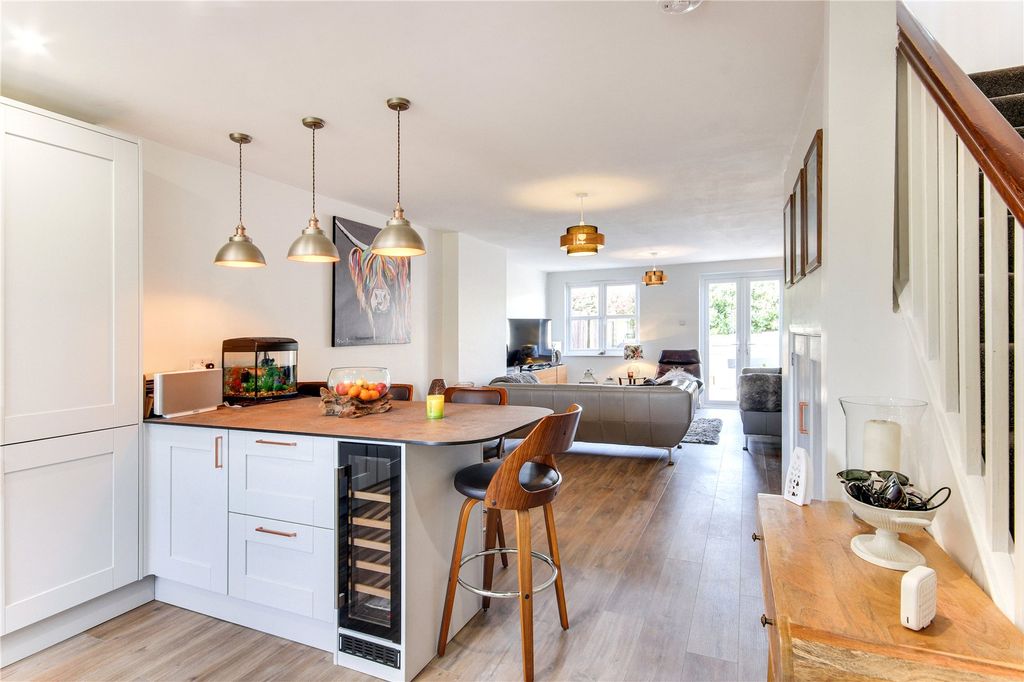 Property photo 2 of 14 Kitchen/Sitting Room