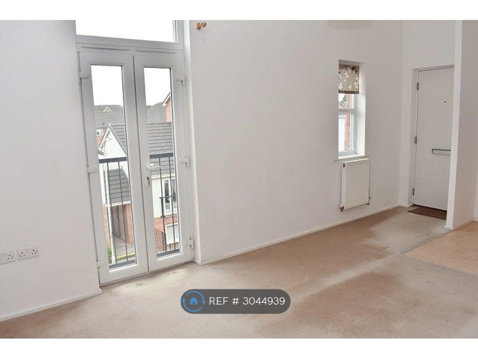 Property photo 2 of 6 Juliet Bacony