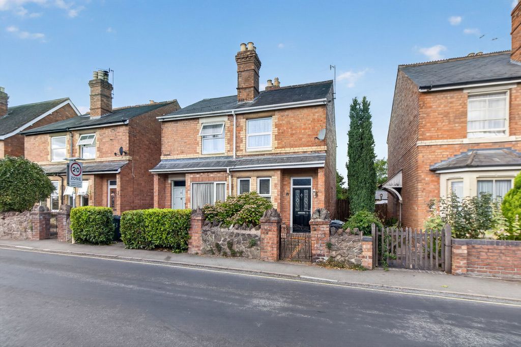 Property photo 1 of 17