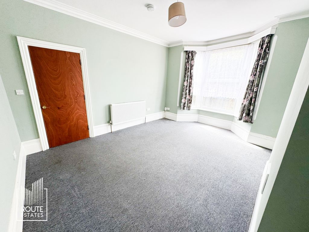Property photo 2 of 11 Photo 9