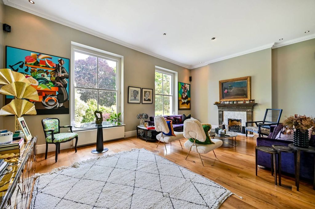 Property photo 2 of 14