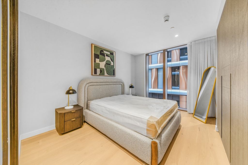 Property photo 3 of 35 Dsc_2055_High