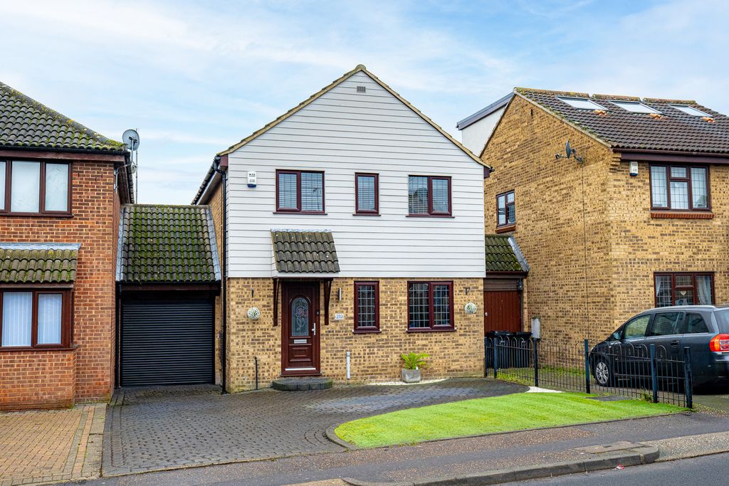 Property photo 1 of 24