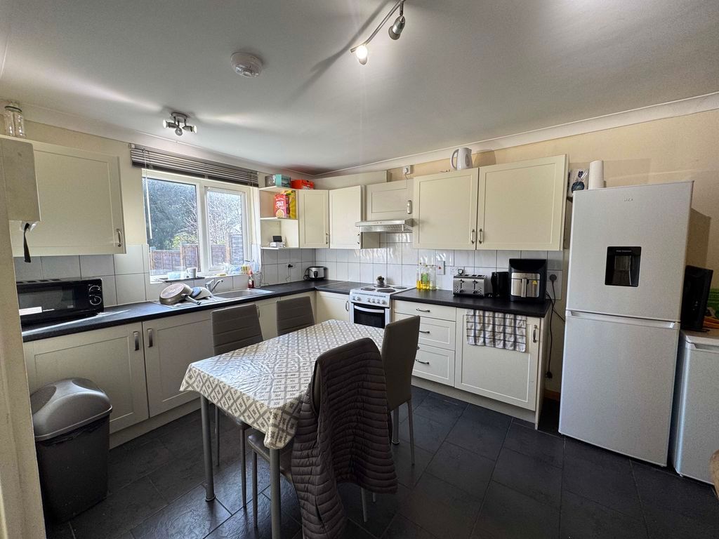 Property photo 2 of 9 Photo 2