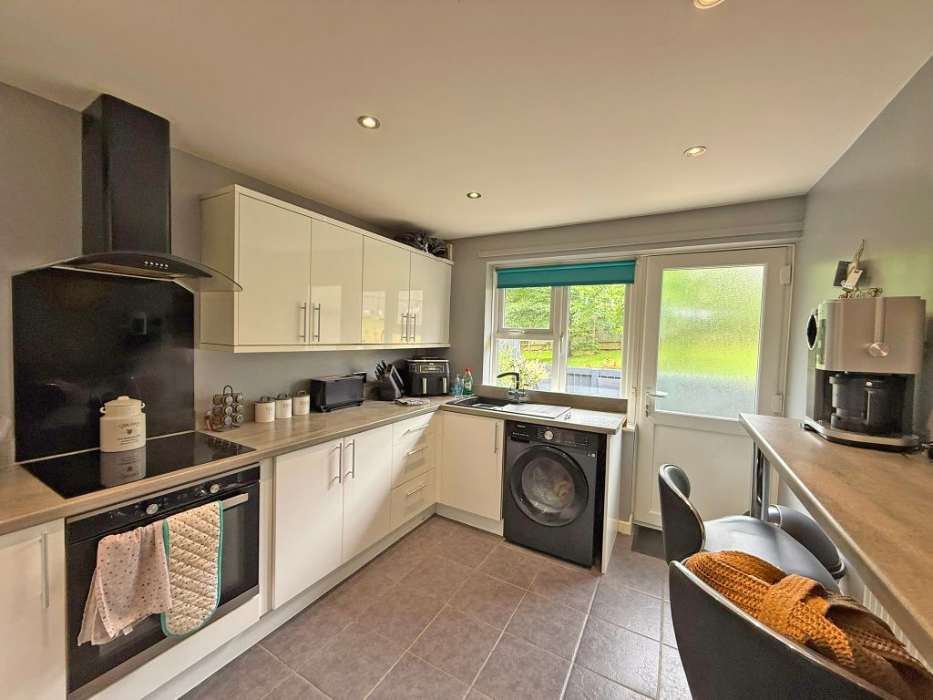 Property photo 3 of 8 Img_0675